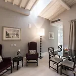 Cavalieri Palace Luxury Residences 3*