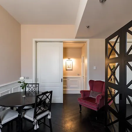 Cavalieri Palace Luxury Residences 3* Florencia