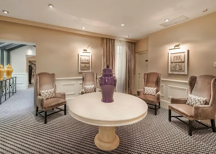 Cavalieri Palace Luxury Residences Florence