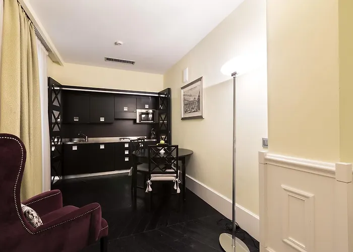 Cavalieri Palace Luxury Residences Aparthotel Florence