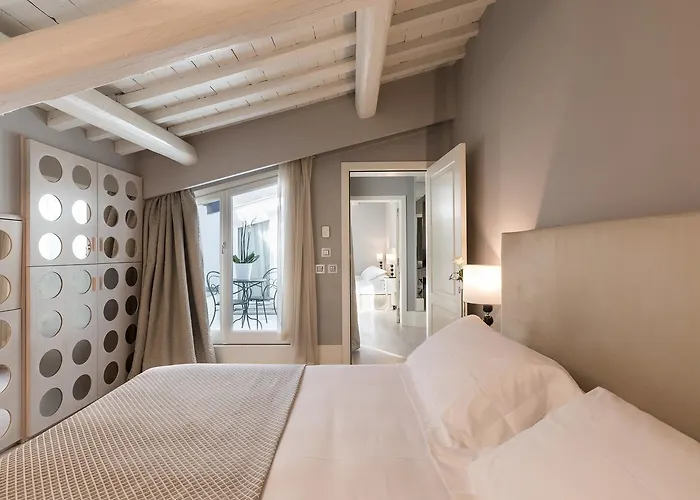 Cavalieri Palace Luxury Residences 3* Florence