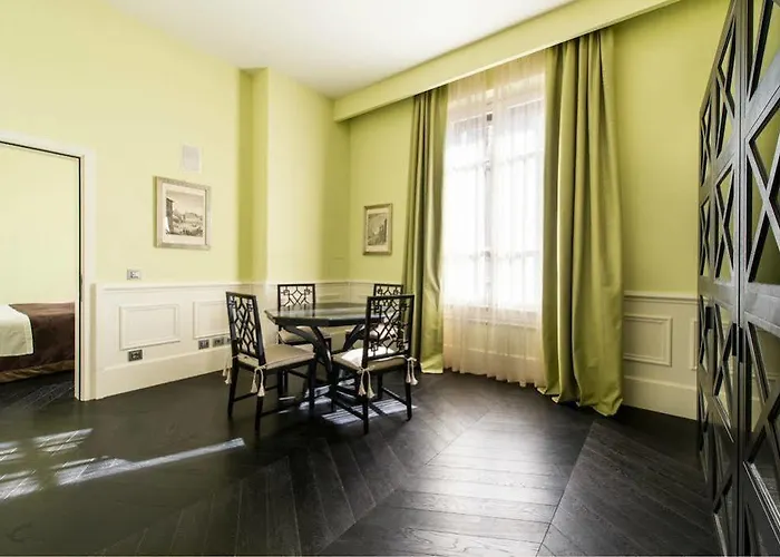 Cavalieri Palace Luxury Residences 3* Florence