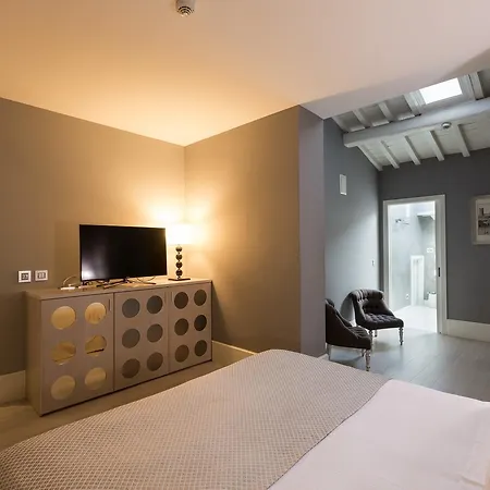 Cavalieri Palace Luxury Residences 3* Florença