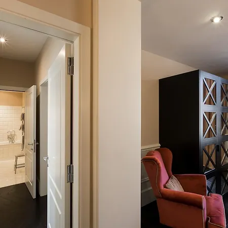 Cavalieri Palace Luxury Residences 3* Florença