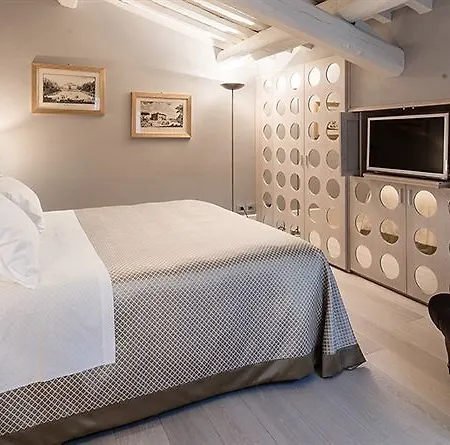 Aparthotel Cavalieri Palace Luxury Residences 3*