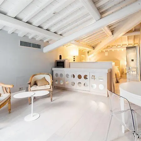 Cavalieri Palace Luxury Residences 3*